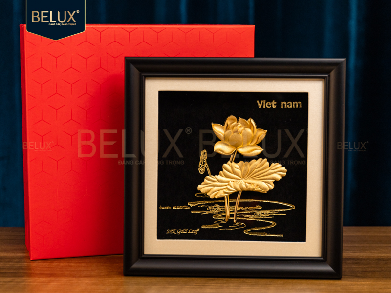 Tranh hoa sen dát vàng 24k 20x20cm